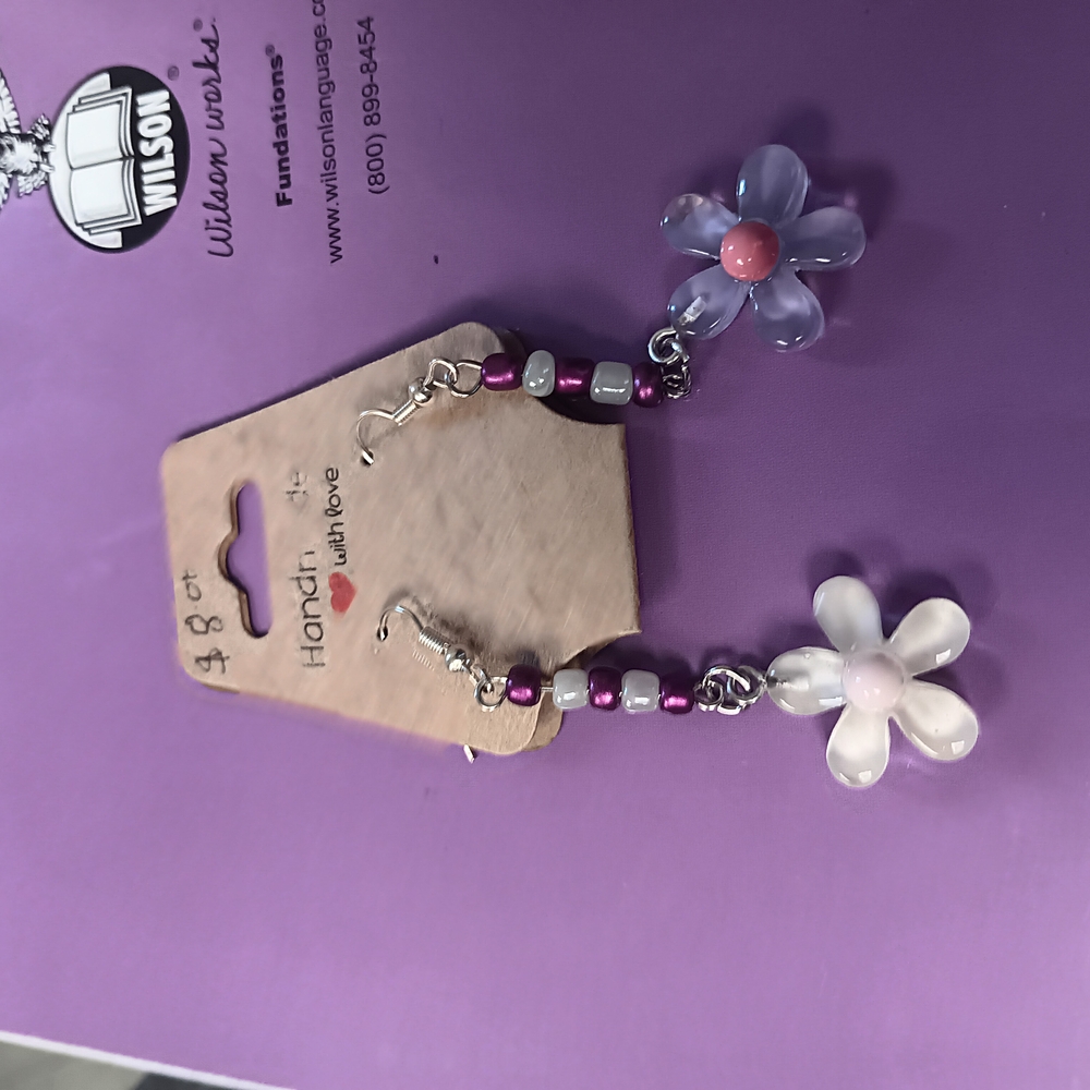 Hand Crafted Purple and White Floral Keychain